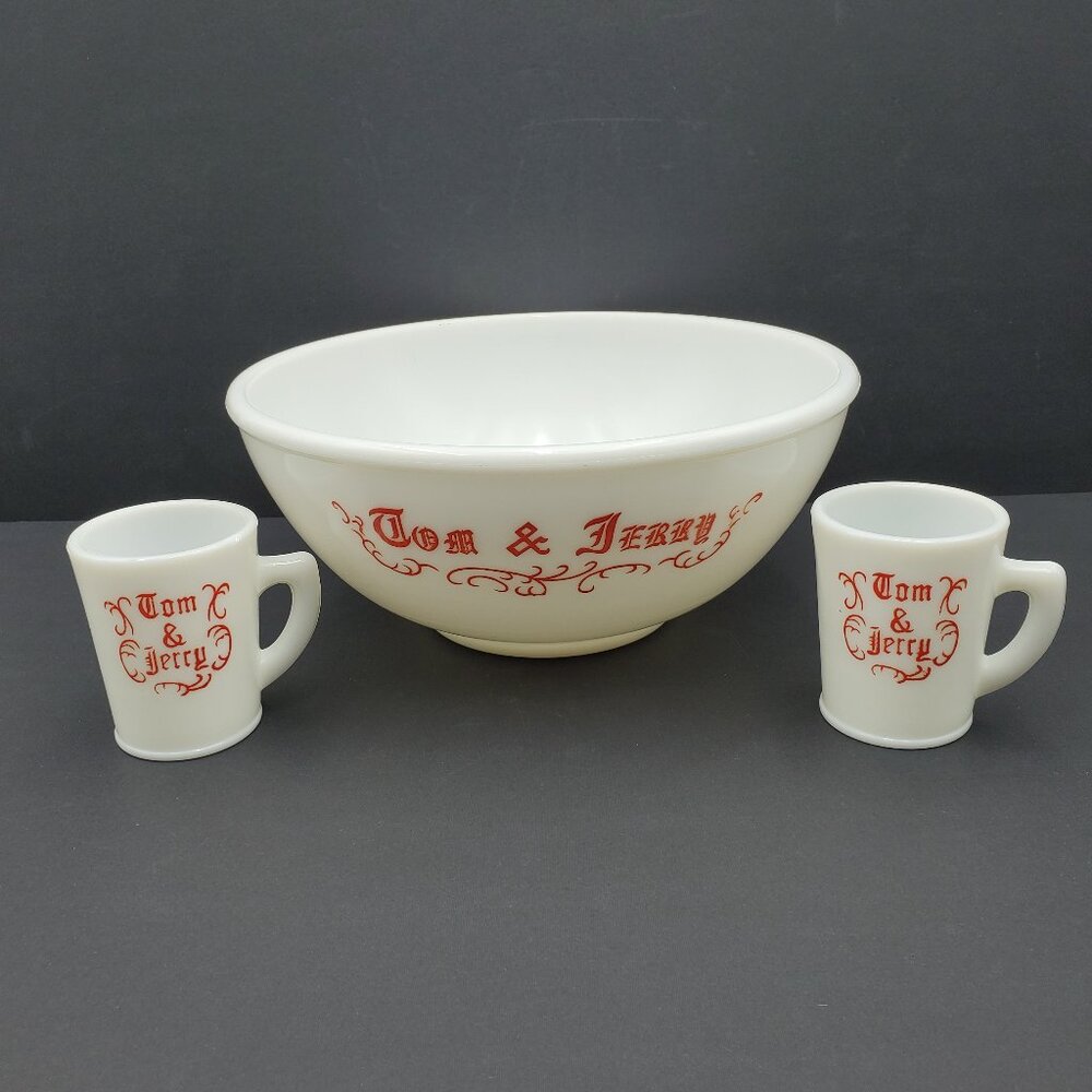 McKee Tom & Jerry Punch Bowl Tom and Jerry Christmas Holiday Eggnog Punch Bowl